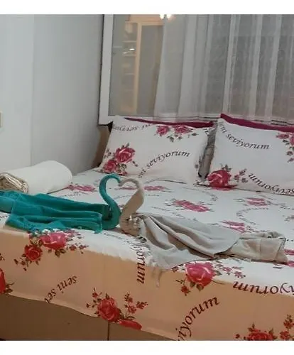 Inci Gasthuis Çeşme